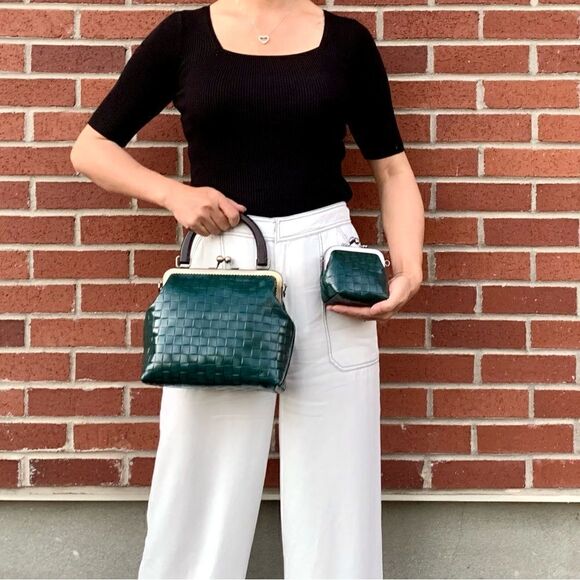 Vintage style Handmade Genuine Embossed Leather Top Handle Bag & Small Purse Set - Picture 2 of 16